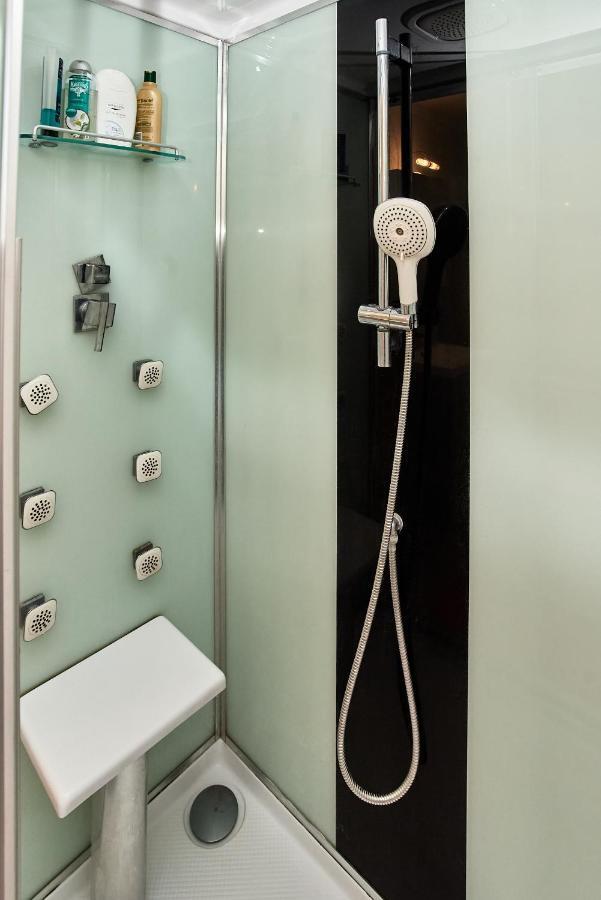 Chambres A Louer Dans Appartement Balcon - Wifi - Parking Gratuit Nevers Ngoại thất bức ảnh