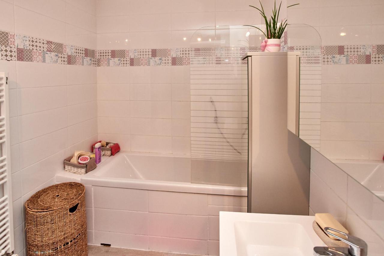 Chambres A Louer Dans Appartement Balcon - Wifi - Parking Gratuit Nevers Ngoại thất bức ảnh